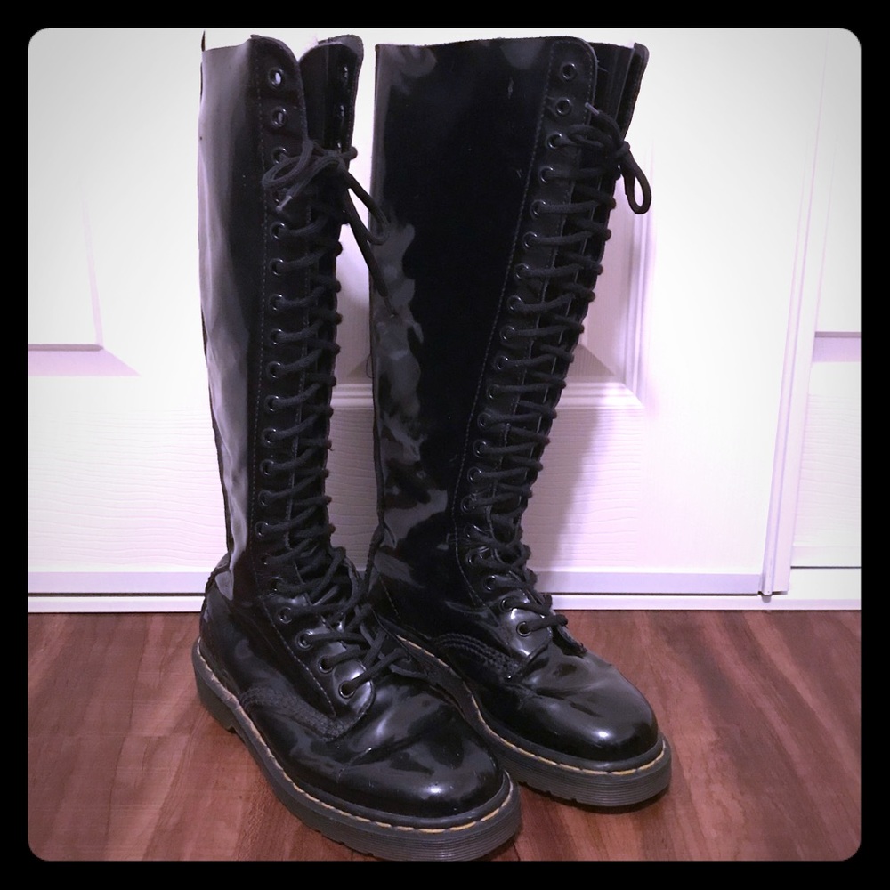 Dr. Martens 20 Eyelet Patent Leather Boots